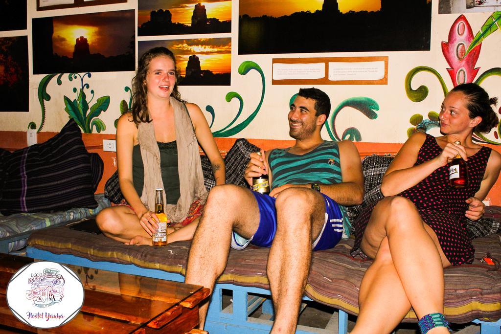 Tikal Backpackers Hostel Flores Luaran gambar