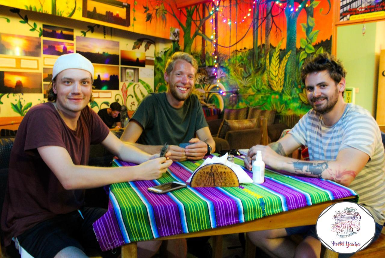 Tikal Backpackers Hostel Flores Luaran gambar