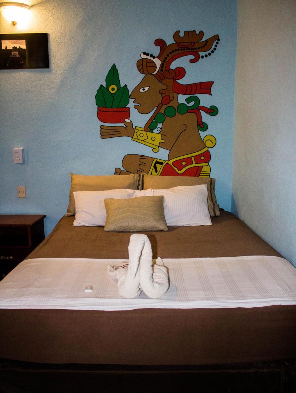 Tikal Backpackers Hostel Flores Luaran gambar